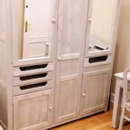 With 3 Bedrooms In Bilbo With Wifi