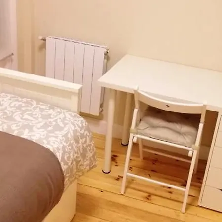 Apartment With 3 Bedrooms In Bilbo With Wifi *